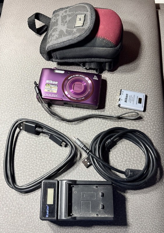 Nikon Coolpix S5300 16.0 Megapixels 8x Wide Full HD W 1 /xtra Battery PARTS ONLY