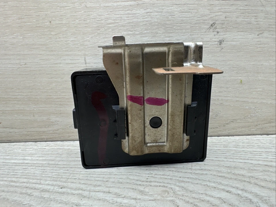 Módulo de ventilador de radiador temporizador de relé ACURA TL 2002 37740-P0H-A000 OEM Foto 3 de 3