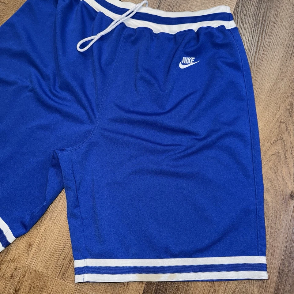 Vintage Kentucky Wildcats Shorts Nike Retro Throwback vtg UK Basketball Mens - Image 3 of 4
