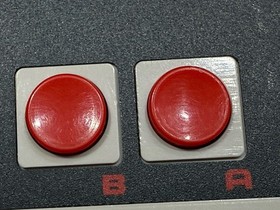 Nintendo NES Console , 2 X Controllers & Zapper Bundle Working Order VGC