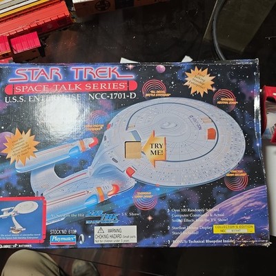 Star Trek: USS Enterprise NCC-1701-D - Space Talk Series - Playmates - 1995