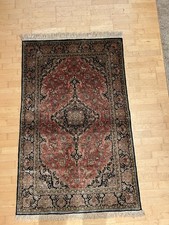 Tappeto orientale annodato a mano in seta Ghoum antico