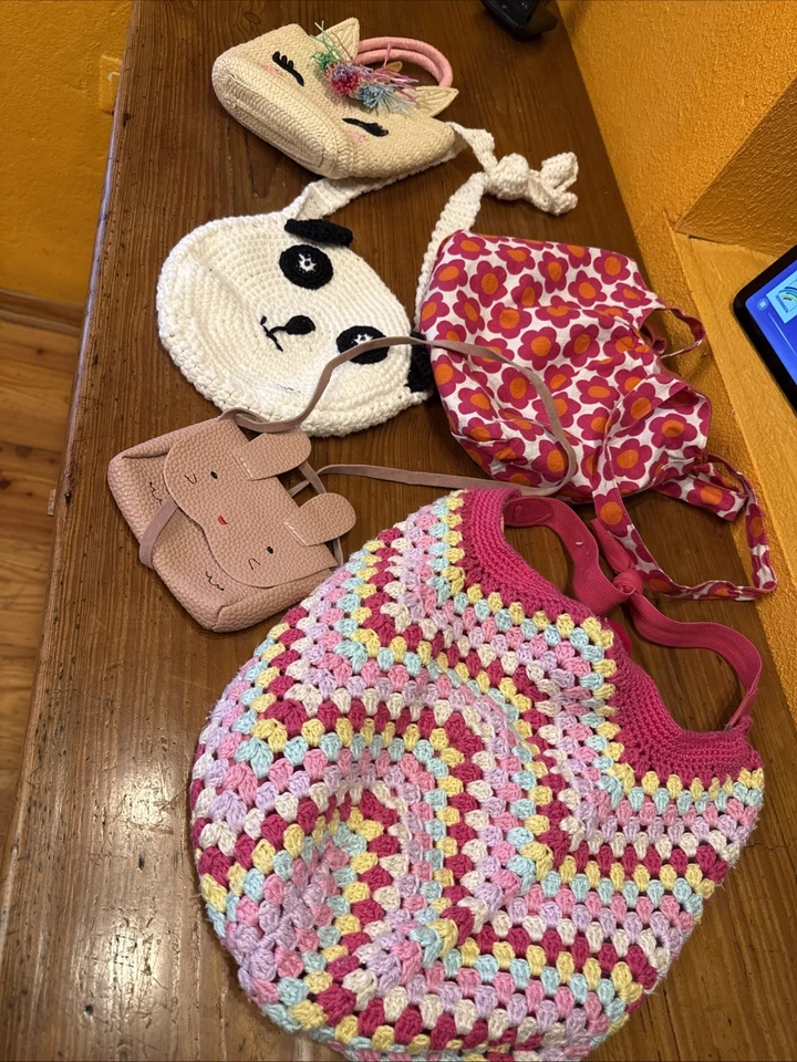 Kinder Taschen Set - Rucksack, Etui, Portemonnaies, Handtasche, Umhängetasche - Bild 1 von 1