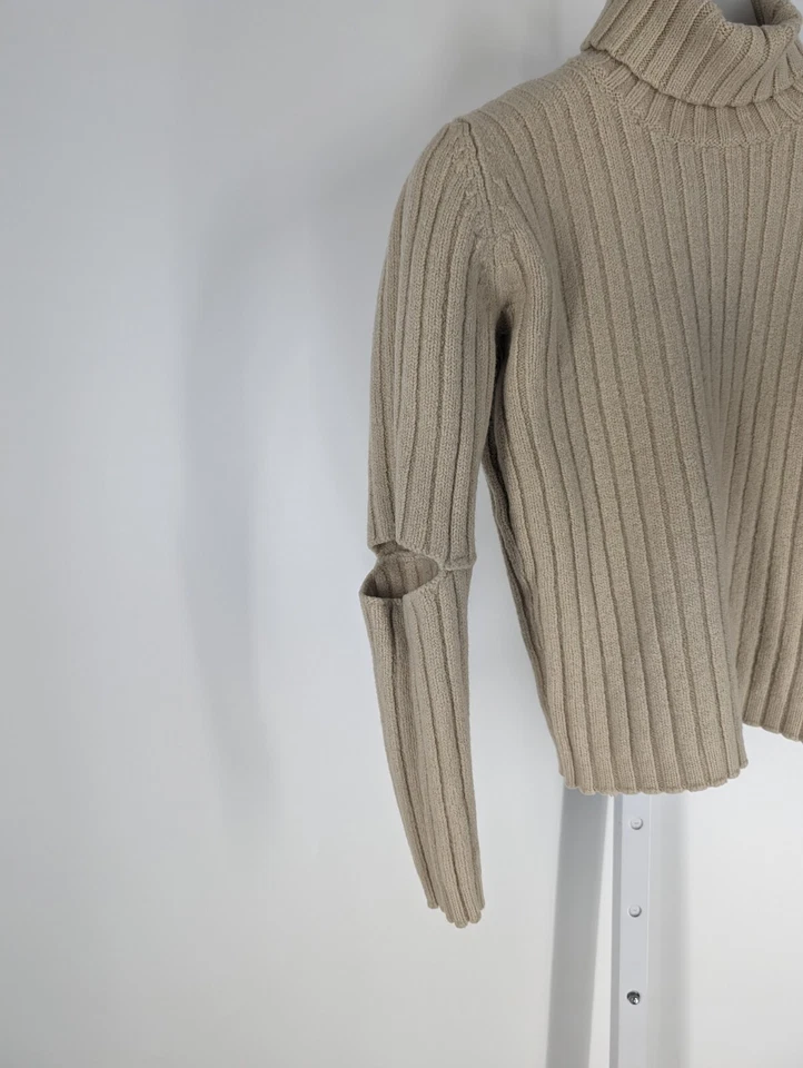 Suéter corto Helmut Lang Vintage Archive beige tejido con cable abertura en el codo M Italia Foto 4 de 4