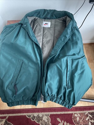VINTAGE Nike Jacket Mens 2XL Swoosh Green Puffer Center.  Very Good Condition.