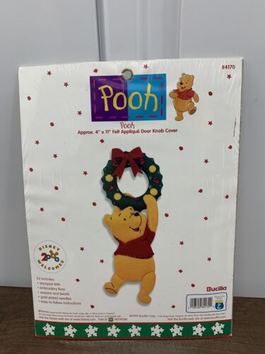 Vintage Bucilla Winnie The Pooh Felt Applique Door Knob Cover # 84170 Craft Kit - Afbeelding 1 van 10