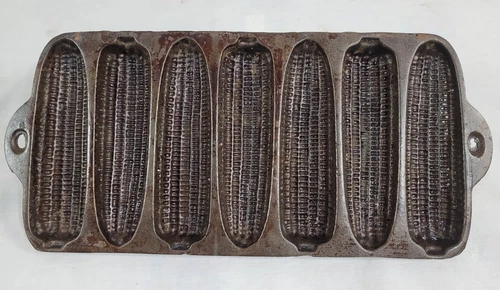 Wagner Ware Junior Vintage Cast Iron Corn Bread Pan #1319  Made In USA!