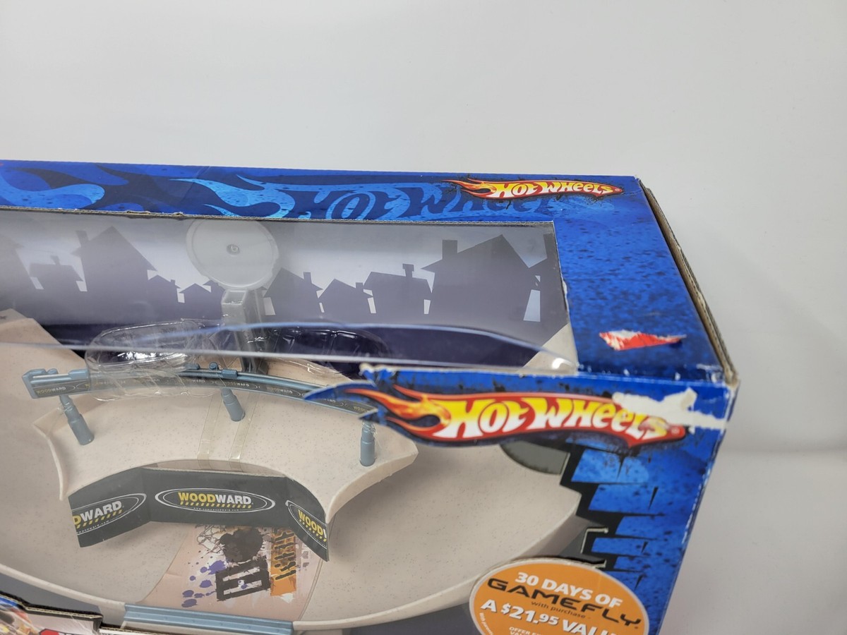 ワイルドブライスheve 2006 Hot Wheels Woodward Skate Freaks Rock n' Skate Half Pipe