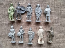 Ü-Ei Figuren Metall Konvolut