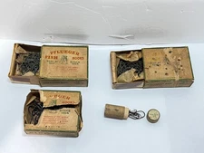 Lot Vintage PFLUEGER Fish Hooks Cincinnati Bass And Others