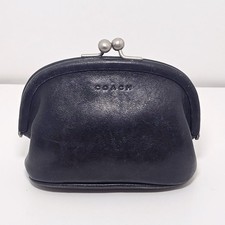 Vintage COACH 7155 Black Seamless Leather Silver Kisslock Coin Purse 1980s-1990s