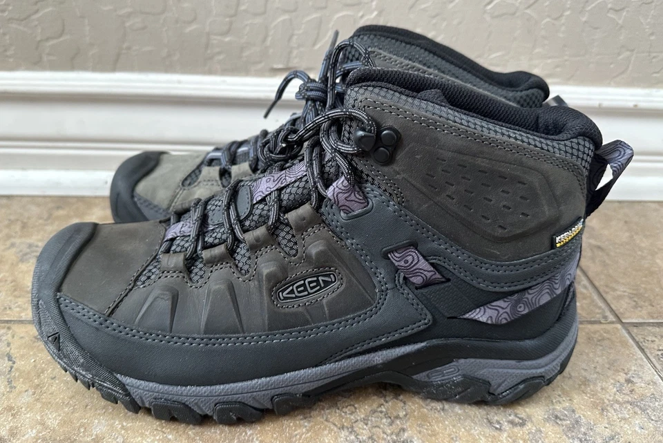 KEEN Utility Hombre, Bota Impermeable Talla 9 Desajuste Foto 2 de 4