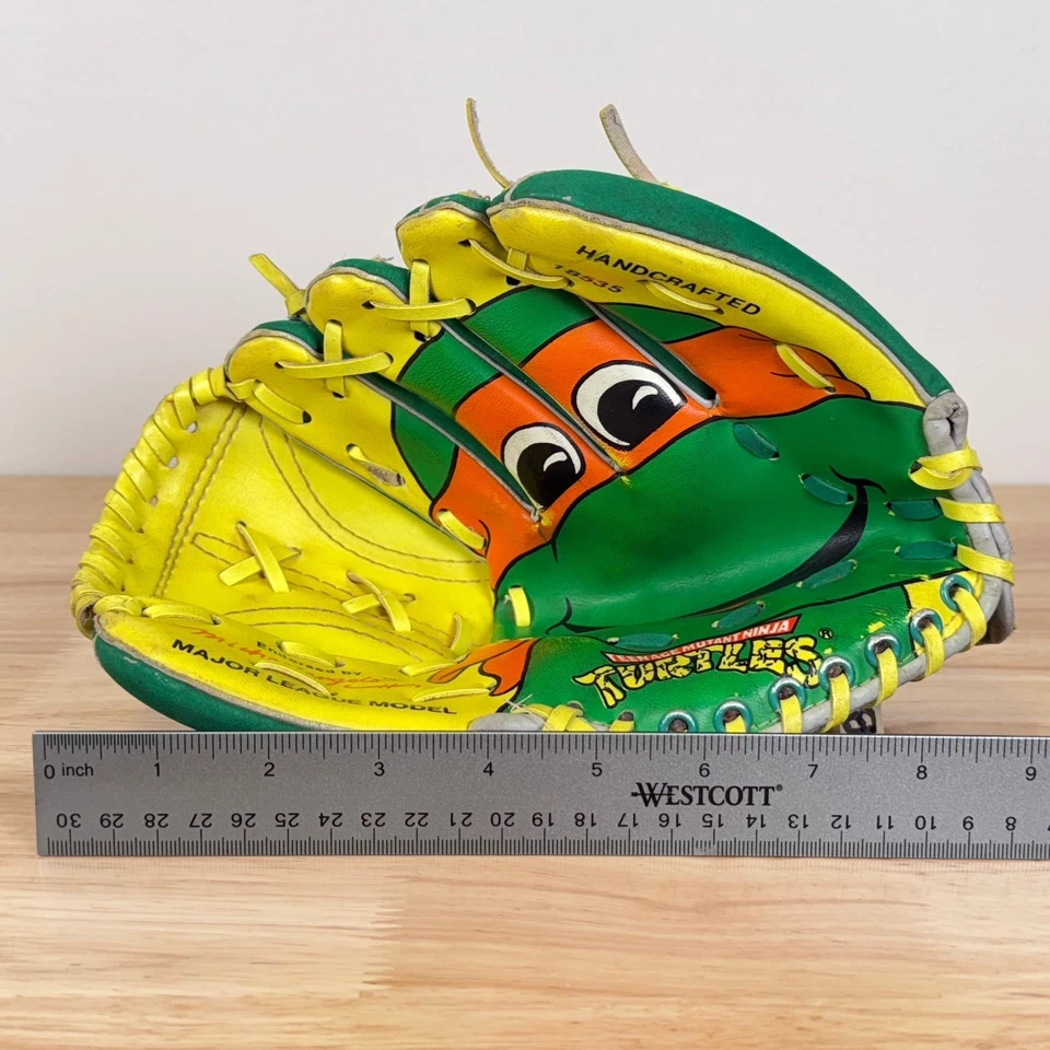 1990 TMNT Michelangelo Youth Baseball Glove Mitt by Remco – Vintage Ninja Turtle - Image 2 of 4