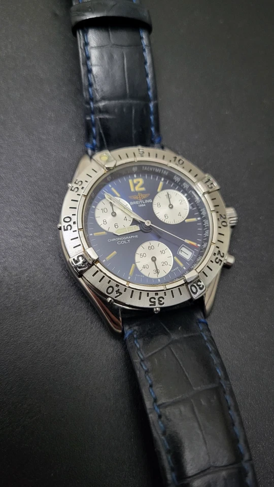 BREITLING  COLT CHRONOGRAPH QUARTZ  A53035 . 100 M . - Immagine 2 di 4