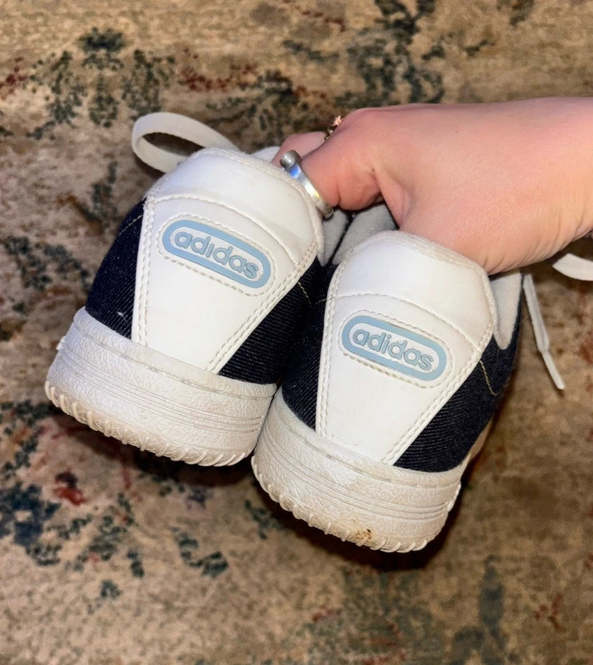 Adidas Superstars jeans vintage Y2K com detalhes de couro e listras de glitter  - Imagem 4 de 4
