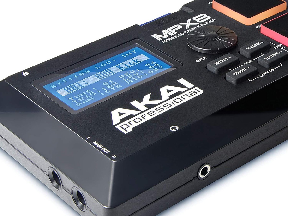 Akai Professional MPX8 8-Pad Sample Player with SD Card Slot w