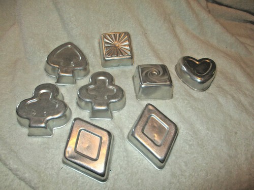 Vintage~Gelatin Molds~Candy Molds~8 qty~Spade~Clubs~Diamonds~Heart~Squares~1960 - Picture 6 of 10