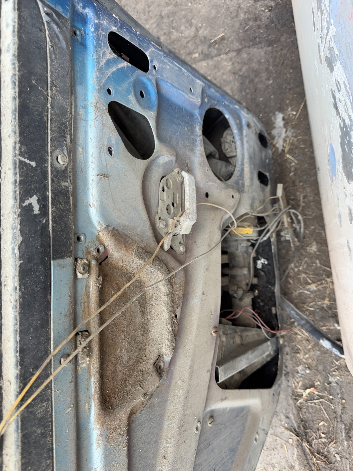 ROLLS ROYCE SILVER shadow or CORNICHE LEFT FRONT DOOR SHELL 69 TP 73