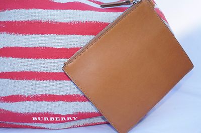 トートバッグ Burberry Printed Stripes Medium Lauriston Tote Bag New Burberry Women's Bag Stripes Lauriston Tote Travel
