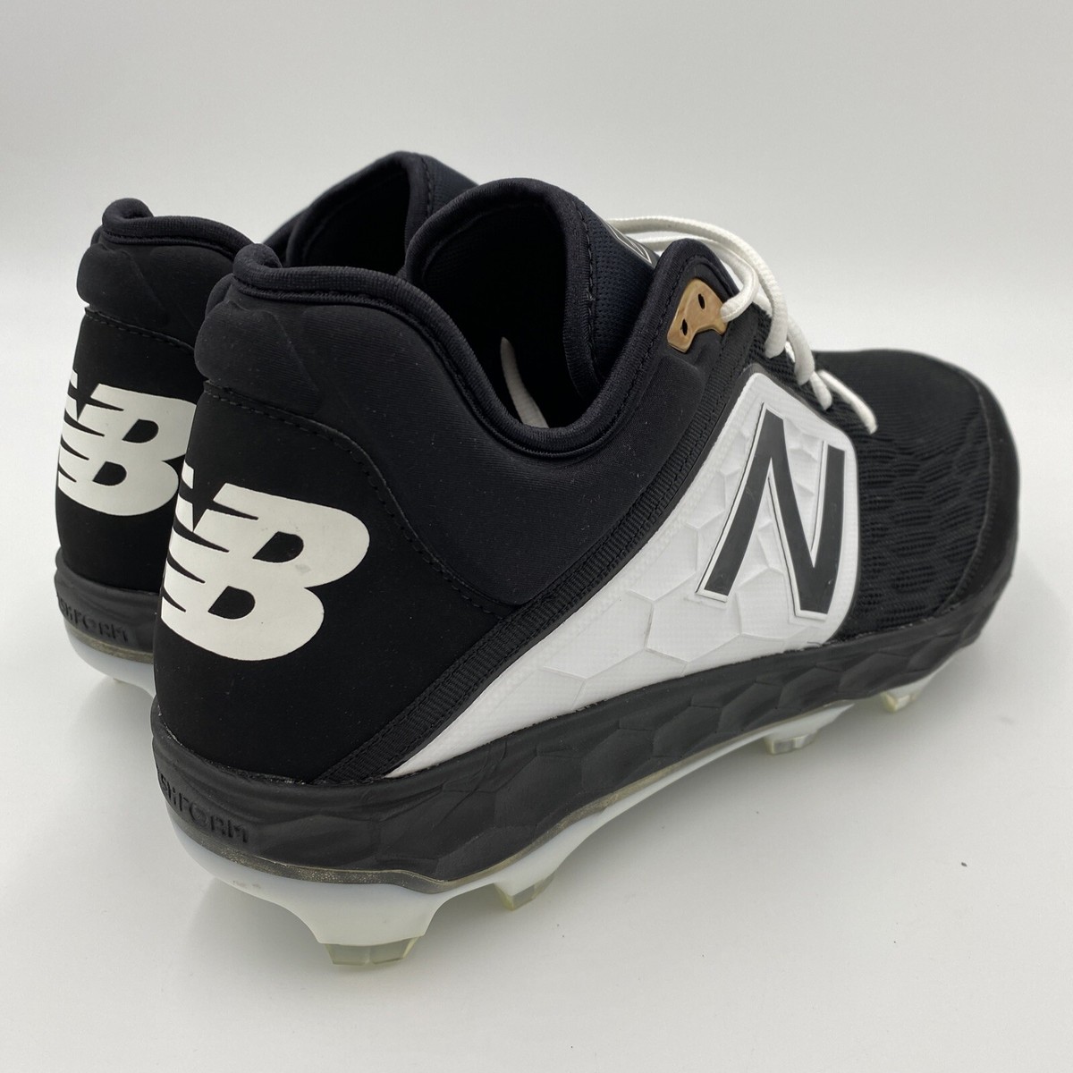 men's new balance softball cleats