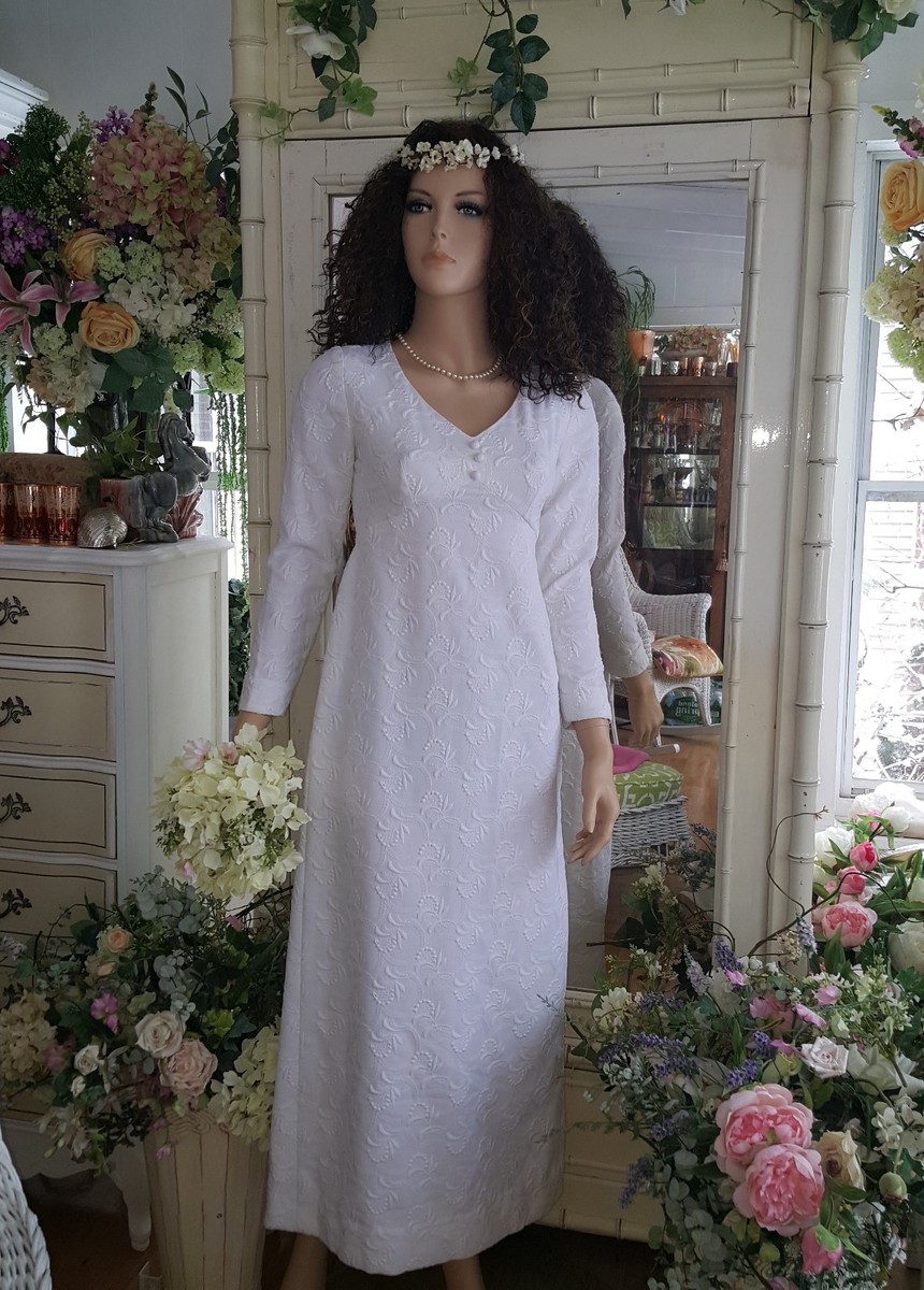 Vintage 1970s A-Line EMPIRE waist Wedding / Prom dress size small | eBay Vintage 1970s A-Line EMPIRE waist Wedding / Prom dress size small | eBay