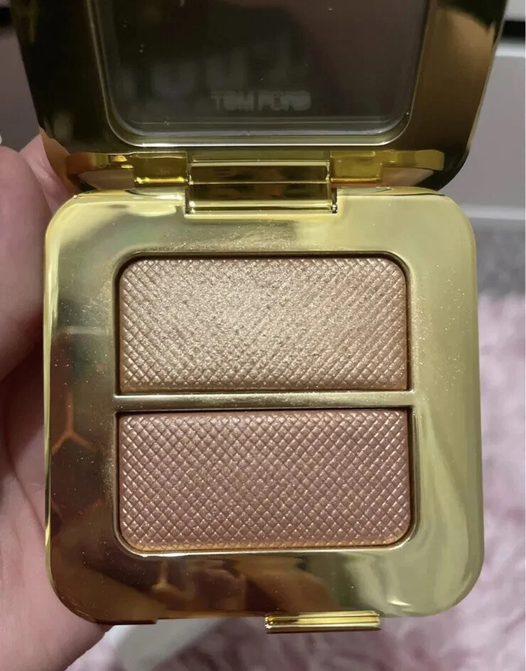 Tom Ford Sheer Highligh Duo refleja dorado y crema y polvo color de ojos Sun Wor Foto 2 de 4