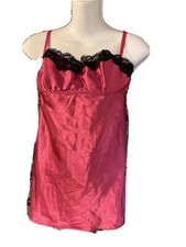 VICTORIA  S SECRET Women  s Sz SMALL SLIP Lingerie Nightgown Padded bra wire