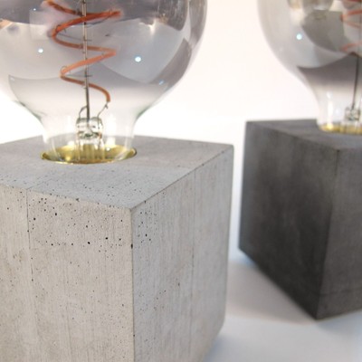 Vespera - Dekorative Tischlampe aus Beton 10x10cm | Tischleuchte | Handarbeit