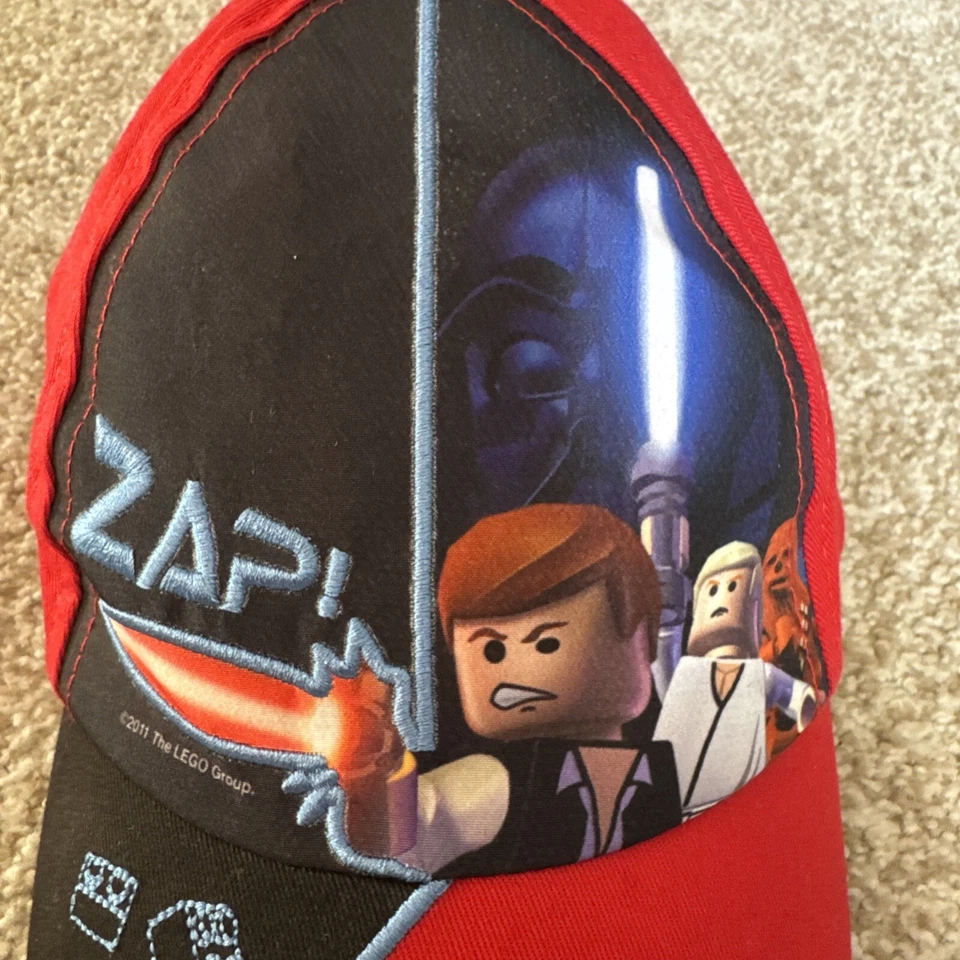 Gorra de béisbol negra STAR WARS LEGO Skywalker con correa ajustable trasera Foto 2 de 4