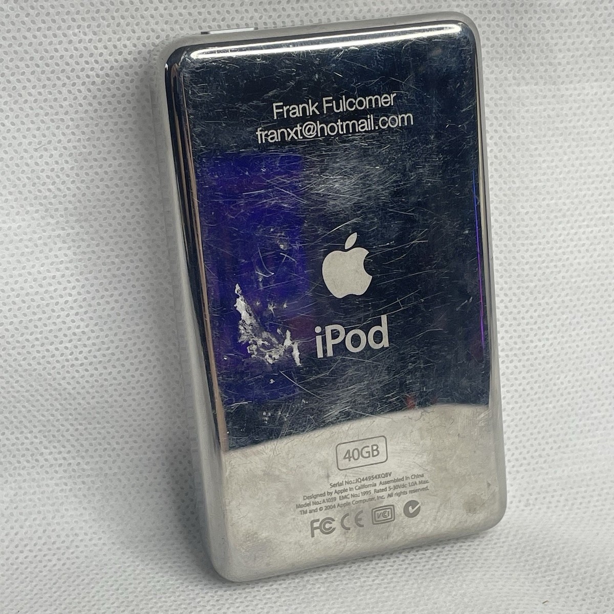 40GB Apple iPod: A1059 4th Gen. White Silver DOESNT TURN ON AS IS