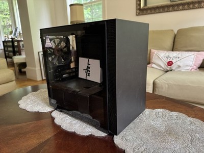 NZXT H210i - Black Mini ITX case