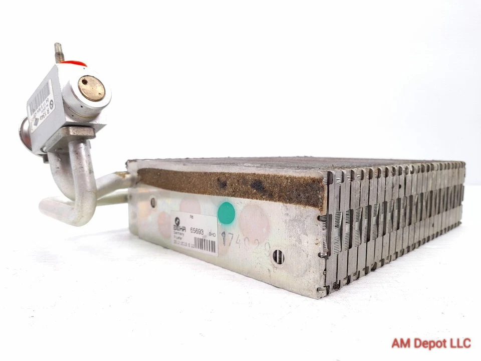 BMW 330ci 325ci 325i 330i E46 2002 núcleo evaporador de CA con válvula de expansión 9135744 Foto 3 de 4