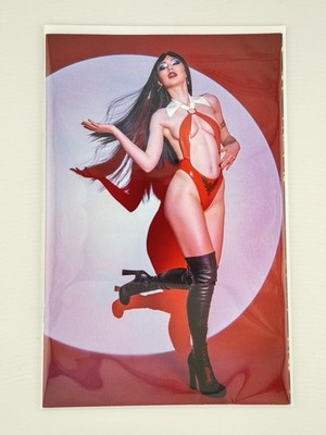 VAMPIRELLA ARMAGEDDON #2 1:10 COSPLAY LAUREN DE LOREAN VIRGIN VARIANT  082025