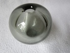 Holmegaard Per Lütken Kugel-Väschen Vase 15729 dickwandig grau signiert rund 6cm