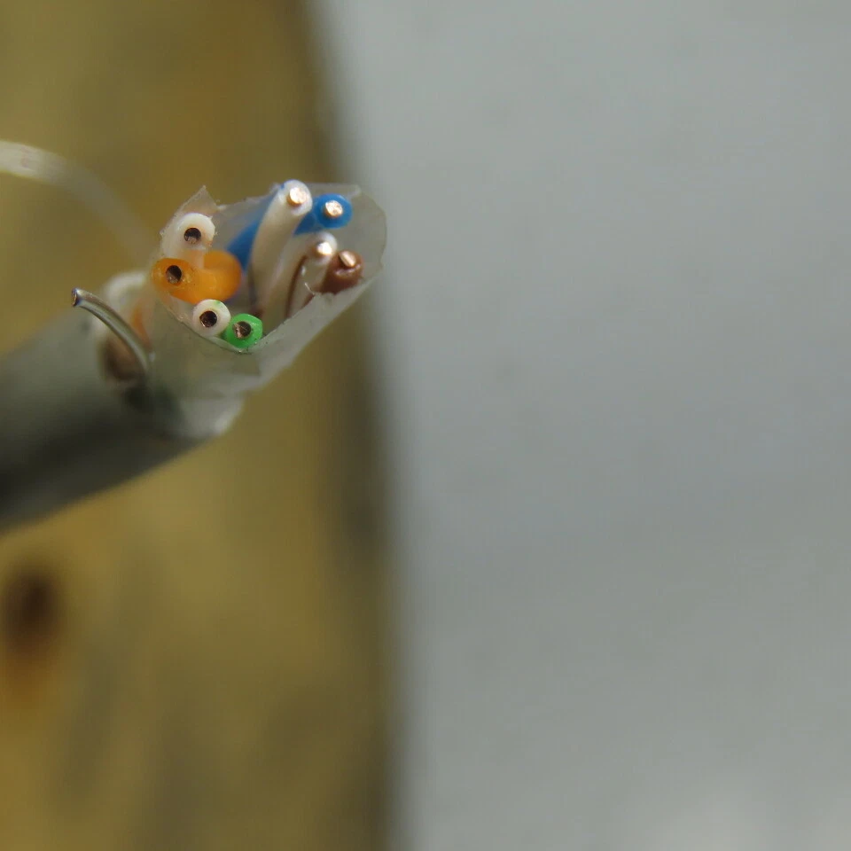 Quabbin DataMax CM/MP 24AWG 75C 4 Pair Shielded 100 OHM Cat. 5 400' - Image 4 of 4