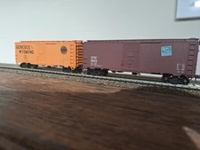 Assortment of 4 40' box cars, 2 Accurail 1 Athearn, 1 Athearn Bev Bel with O/B  