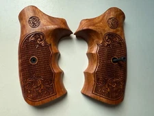New Wood Grips for S&W K/L frame Square Butt Checker & Vine Engraved Closed Back
