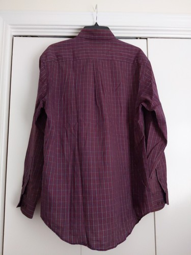 VAN HEUSEN Men's Shirt Size S 14-14.5 Red White Plaid w/Pocket Polyester Cotton - Picture 2 of 7