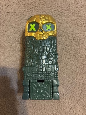 Treasure X Lost Lands Skull Island Frost Tower Fold Up Micro Playset Toy Moose