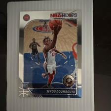 Panini 2019-20 NBA Hoops Premium Stock Sekou Doumbouya Rookie #212 Pistons