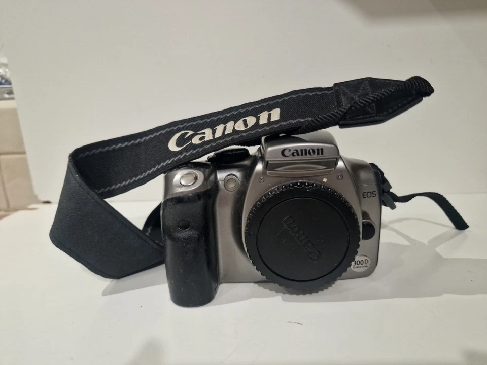 Canon EOS 300D, photo 1 of 4