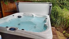 Black Hot Tub 6 Seat 13Amp White / Balboa - Sunshine Bay model