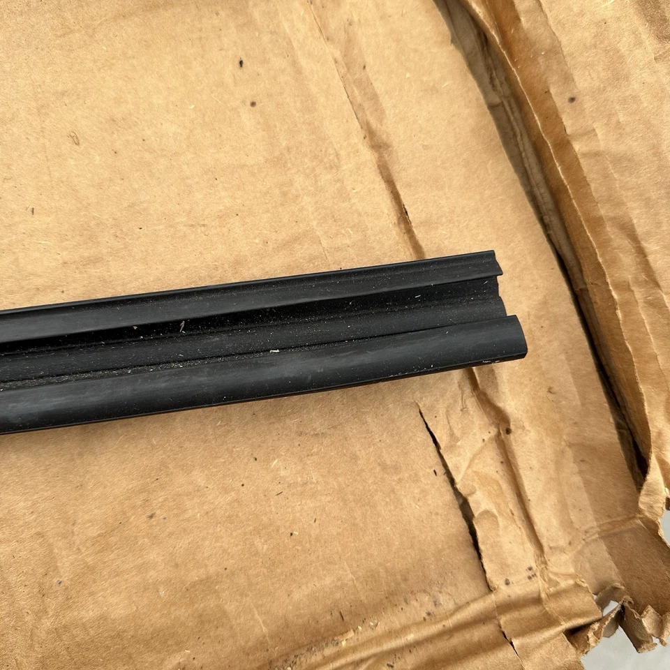 Nuevo OEM F13Z5420708A Ford 1987-1988 Tempo RT sello de puerta lateral resistente al clima Foto 3 de 4