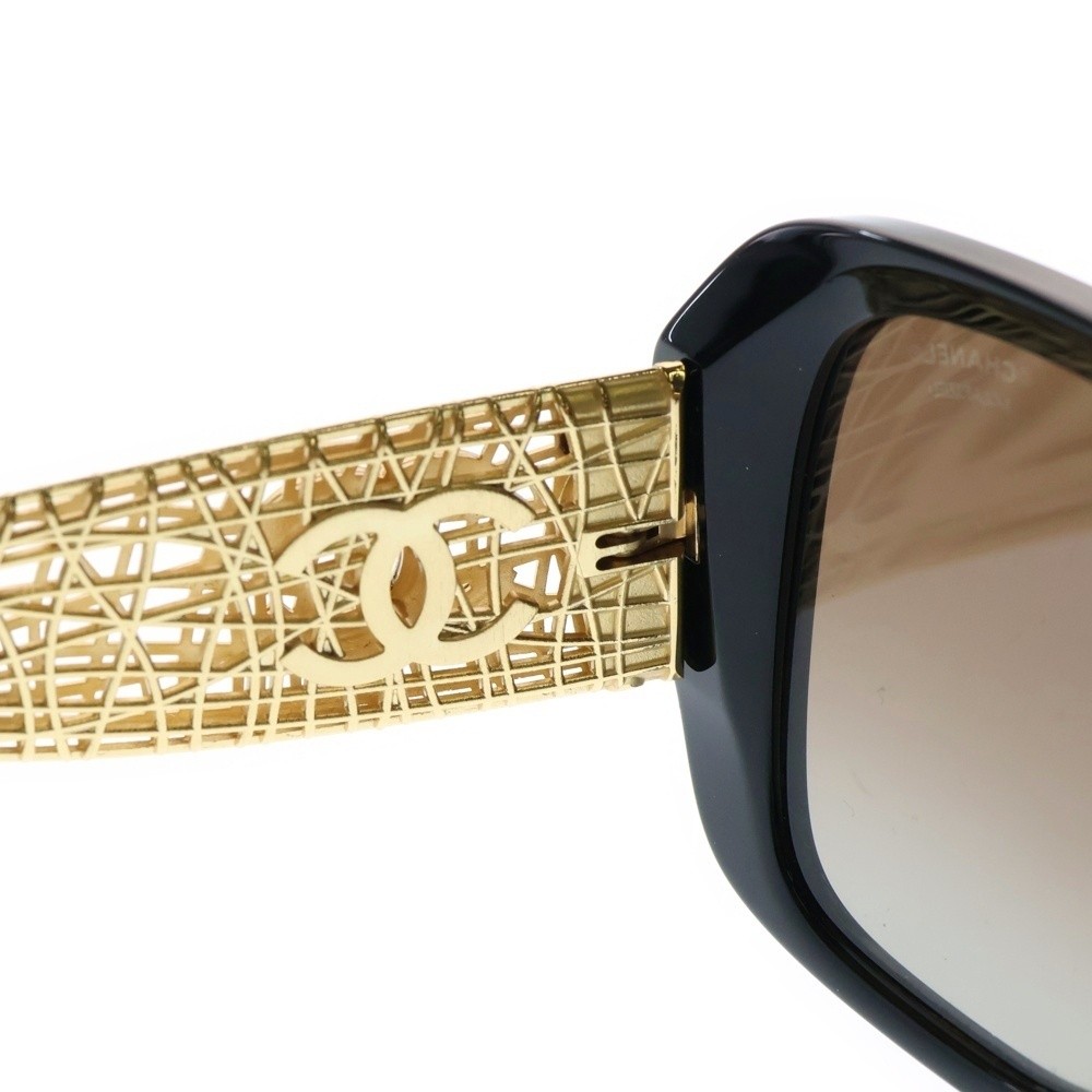 CHANEL Coco Mark Temple Square Shape Sunglasses E… - image 4