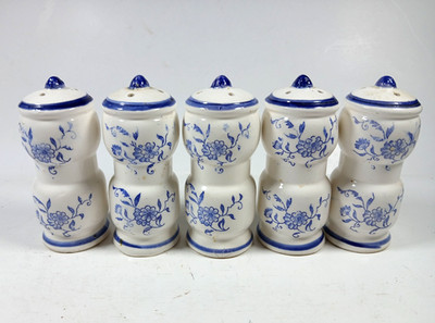 5 vtg DEFLTS BLUE PORCELAIN SALT or PEPPER SHAKERS Floral Design Farm Kitchen