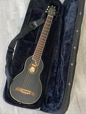Washburn Rover Chitarra Acustica da Viaggio RO10B Nera Alta Qualità con Custodia Modellata