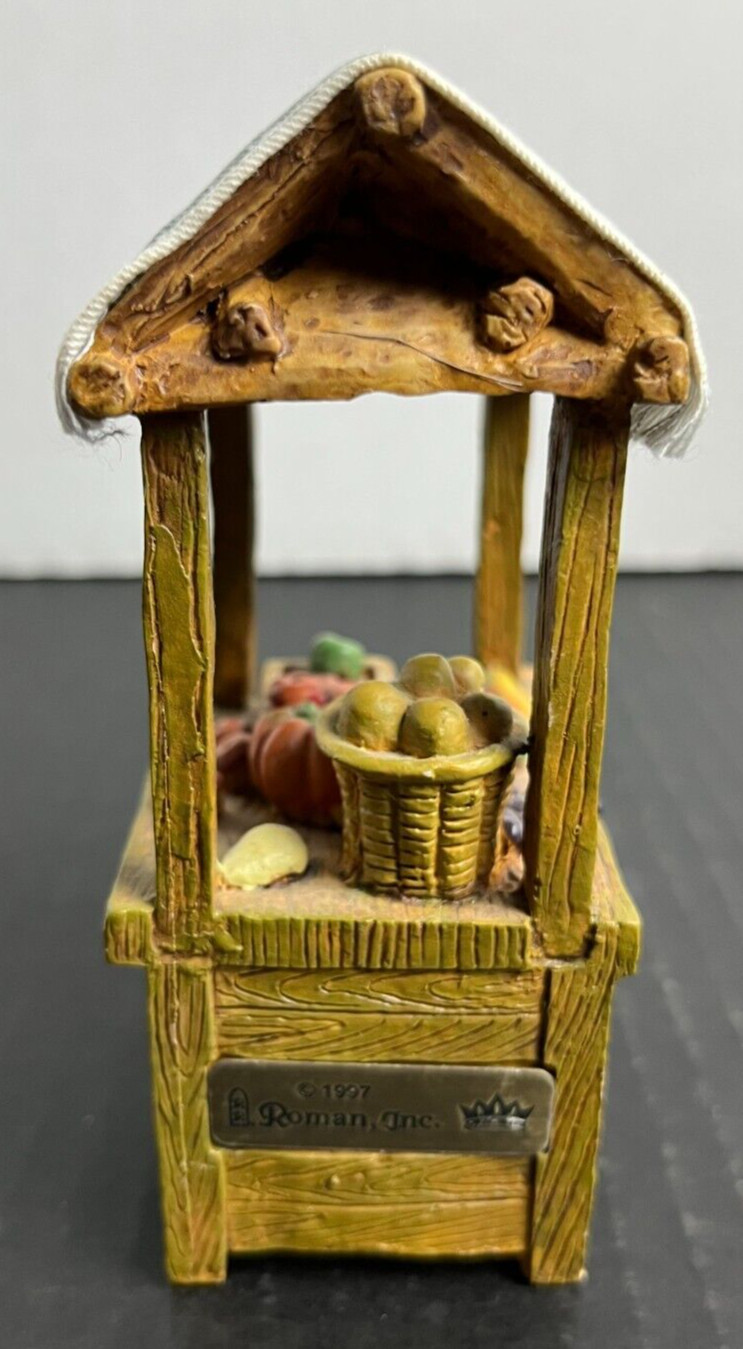 Vintage 1997 Vegetable Stand Cart Village Market Mini Diorama Ornament Roman Inc