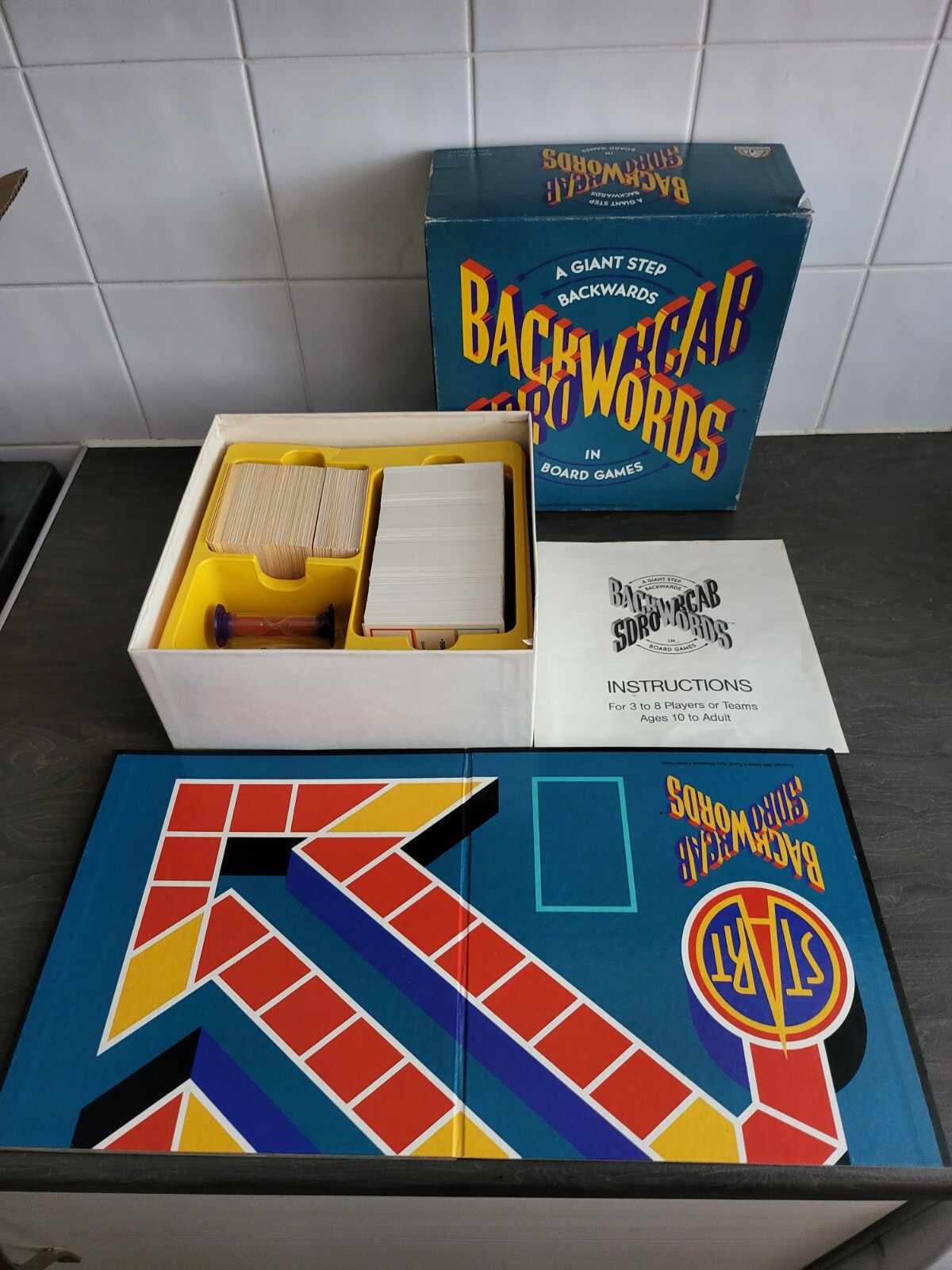 Vintage Game Backwords 1988 Board Game A giant step backwards in board game