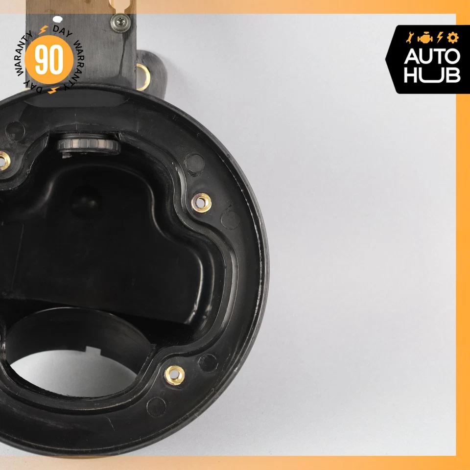 Carcasa de cuello de llenado de tanque de combustible 98-05 Mercedes W163 ML500 ML350 1636300567 FABRICANTE DE EQUIPOS ORIGINALES Foto 3 de 4