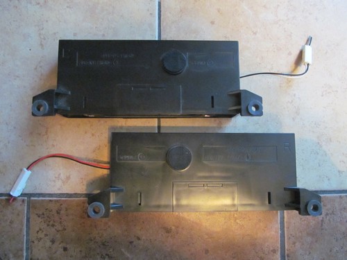 SHARP AQUOS 70" TV - L / R SPEAKERS 538WJ / 539WJ - Picture 1 of 8